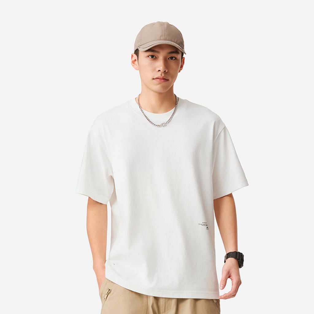 Li Ning Seria Trendów Sportowych Wygodny Casualowy Prosty Odprowadzający Wilgoć Drukowany Z Opuszczonymi Ramionami Luźny T-Shirt z Krótkim Rękawem Unisex T-Shirty AHSV177-5
