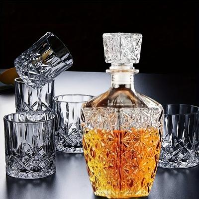Juego de whisky premium de 7 piezas: elegante decantador de 850 ml y 6 vasos de chupito, regalo perfecto para hombres, versátil para todo tipo de bebidas espirituosas.