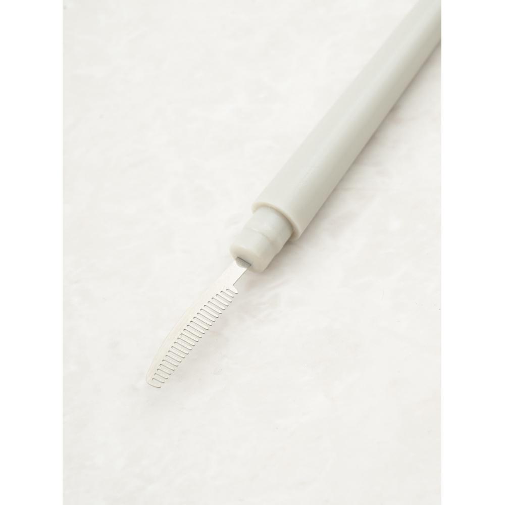 Daiso Eyelash Comb