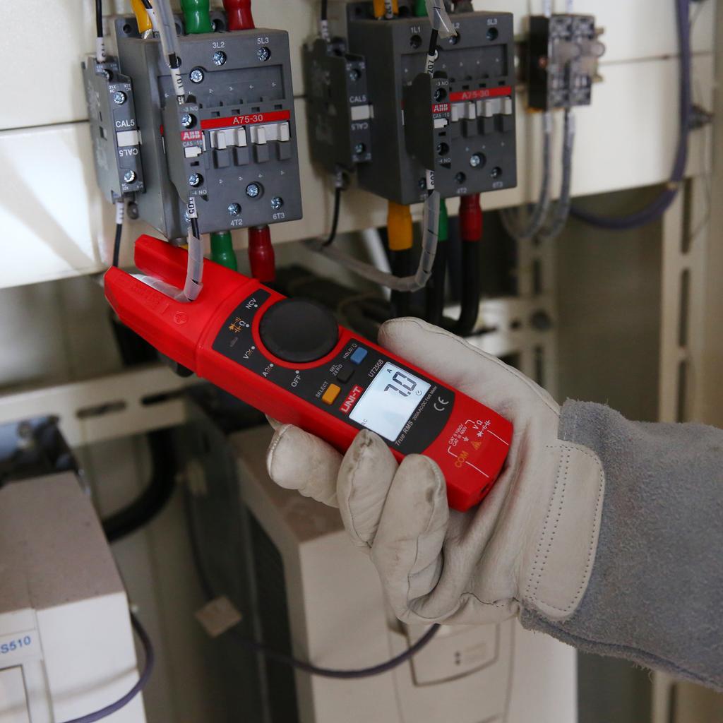 Uni-T UT256B Clamp Meter