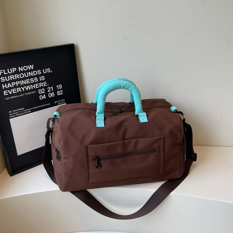 Nylon Duffel Bag with Grid Pattern Design Large Capacity Travel Bag for Men and Women Hand Carry Shoulder Bag for Gym and Short Trip
