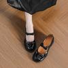 French Hepburn style small leather shoes black high heels thick heel soft sole not tired feet round head light mouth bow Mary Jane