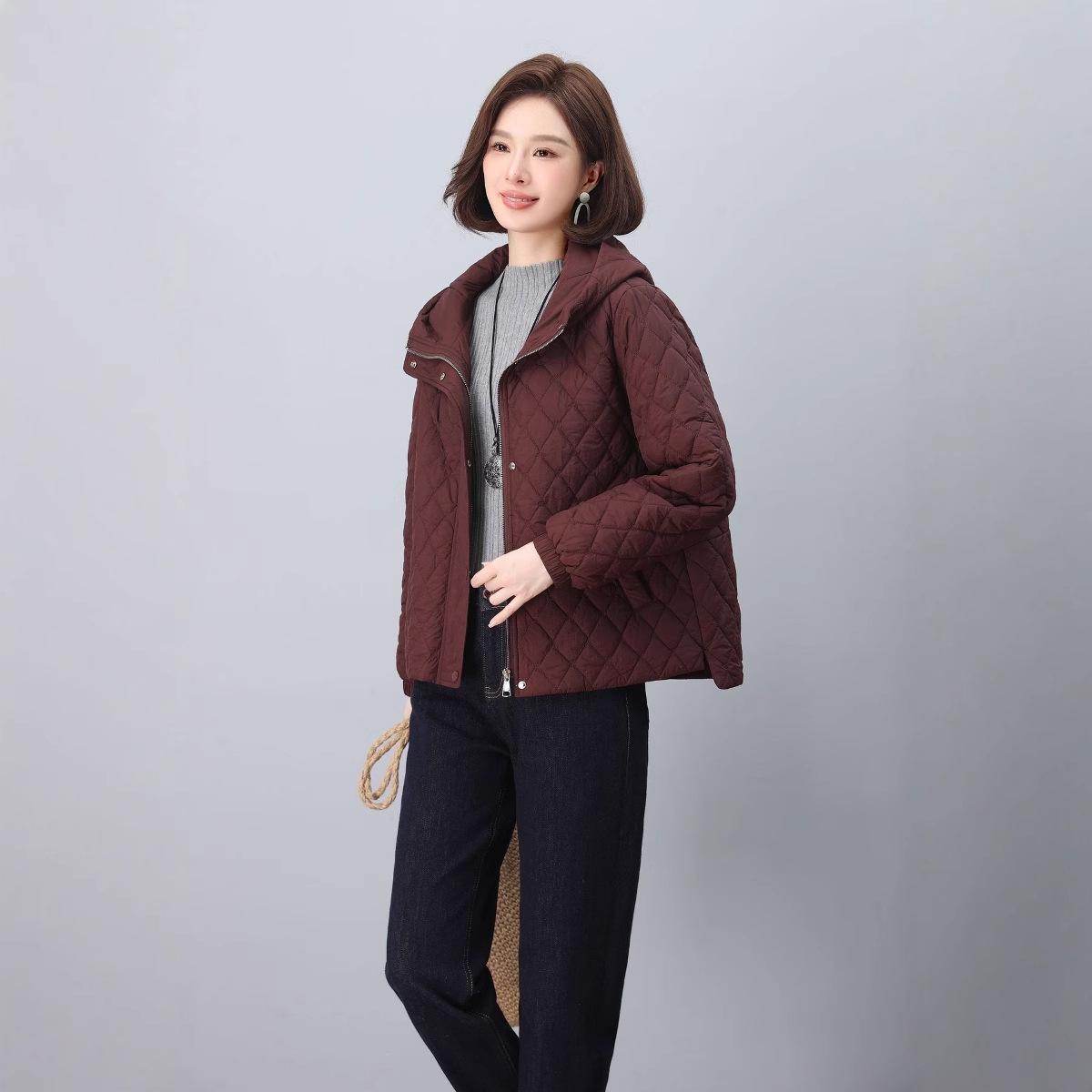 

Женская короткая куртка из хлопка с пухом и ромбовидным узором 2024 – Новый зимний стиль XXXL (Suggests 160-175 kg)