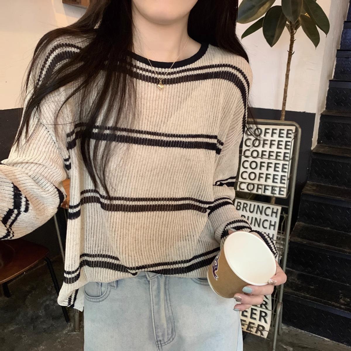 

Корейский полосатый трикотажный женский летний кардиган с длинным рукавом в стиле колор-блок: Свободная, стройнящая, солнцезащитная рубашка One Size [Recommended for under 125 lbs] абрикосовый