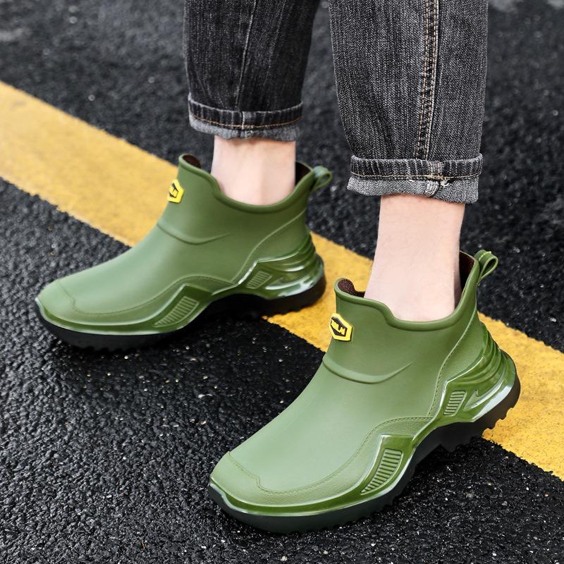 Spring and Autumn Trendy Cool Fashion Men's Short Rain Shoes Sports Men's Waterproof Glue Shoes Thickened and Widened Non-slip Men's Rain Boots