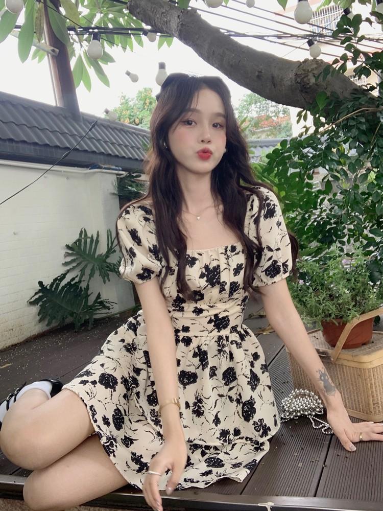 Summer new high waist and thin small medium and long dress French floral temperament fashion bubble sleeve dress women