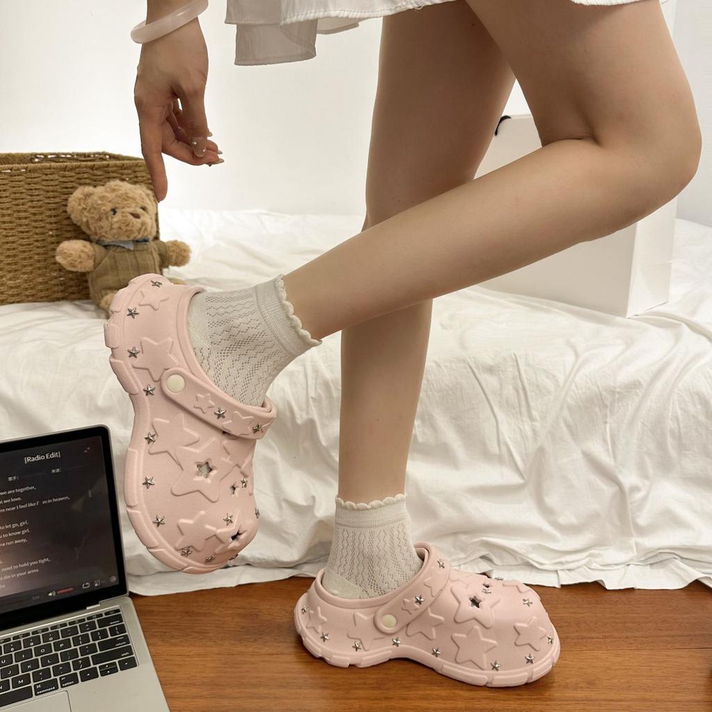 2025 new star hole shoes women's summer wear fashionable versatile thick sole heightening non-slip bag head cool slippers women