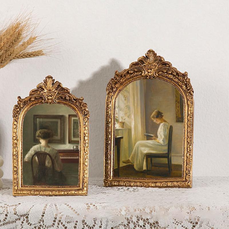Relief Picture Frame Hanging Decoration Vintage Arch Shaped Photo Frame Classical Resin Photo Frame