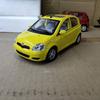 Die-cast 1:18 Scale TOYOTA VIZI Simulation Alloy Car Model Gift Toy Ornaments Birthday Gift Home Decoration