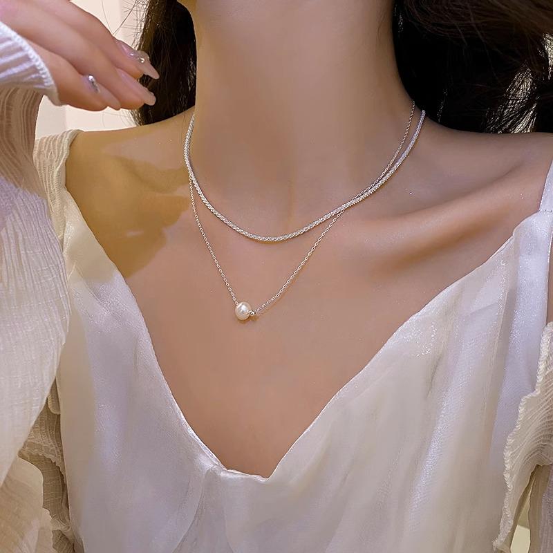 Colier la modă cu perle de apă dulce cu două straturi: Lanț de claviculă strălucitor, în stil rece pentru femei
