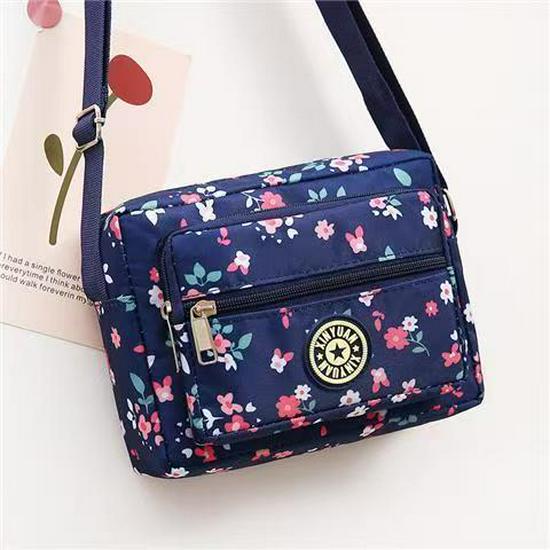 Floral Oxford Cloth Crossbody Bag for Women - Versatile Canvas Bag for Moms and Seniors