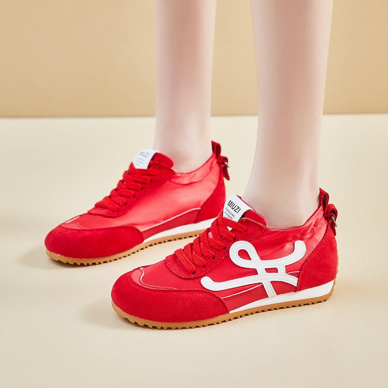Women's new heightening sports board shoes in summer, mesh breathable little white shoes