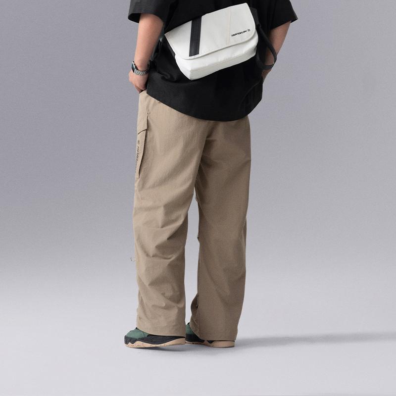 Li Ning CF Series Playful Solid Color Mid Waist Comfortable Sports Casual Pants Men Pants Stone-Lotus-Brown AYKU627-2