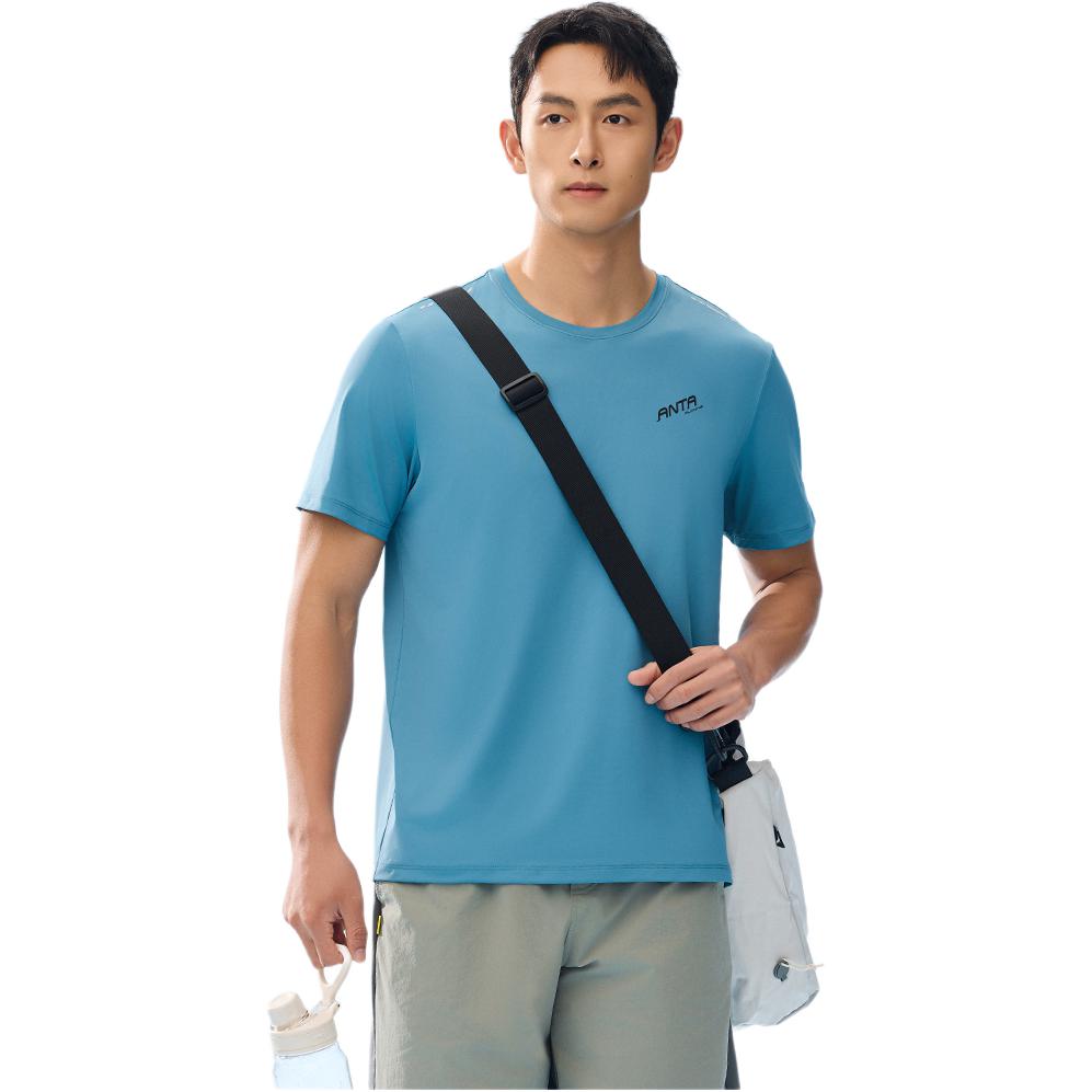 Anta Bequemes Einfaches Vielseitiges Buchstaben Atmungsaktives Dünnes Sport Rundhals Kurzarm T-Shirt Herren Oberteile Morgenhimmelblau 952525106-3