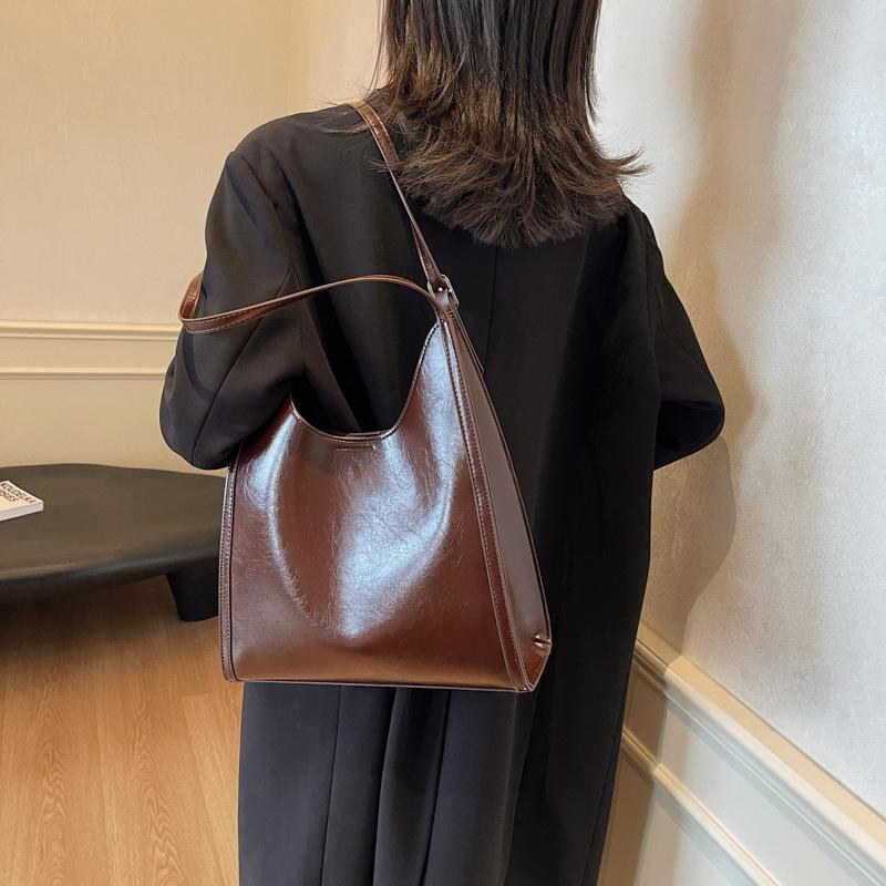 Retro Small Bag Women's New Trendy Fashion Shoulder Bag Texture Underarm Baguette Bag Simple Hand Bag
