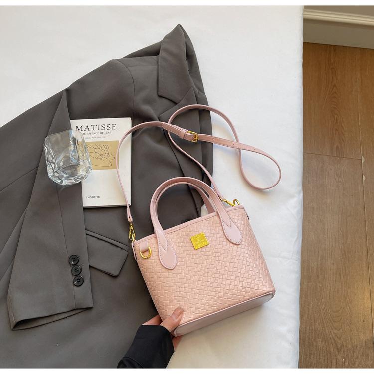 Niche handbag women's new popular fashion versatile high-end single shoulder crossbody bucket bag