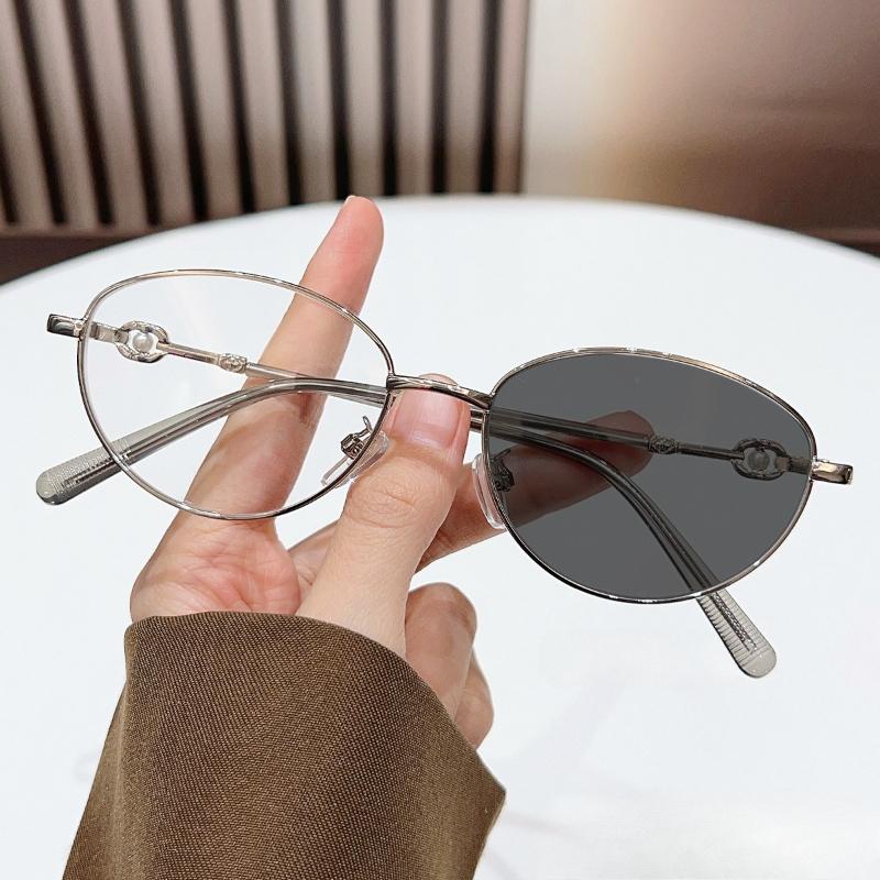 New Photochromic Presbyopia Glasses Small-Frame Metal Oval Blue Light Blocking Goggles Women Reader Eyewear Diopter 0 To +4.0