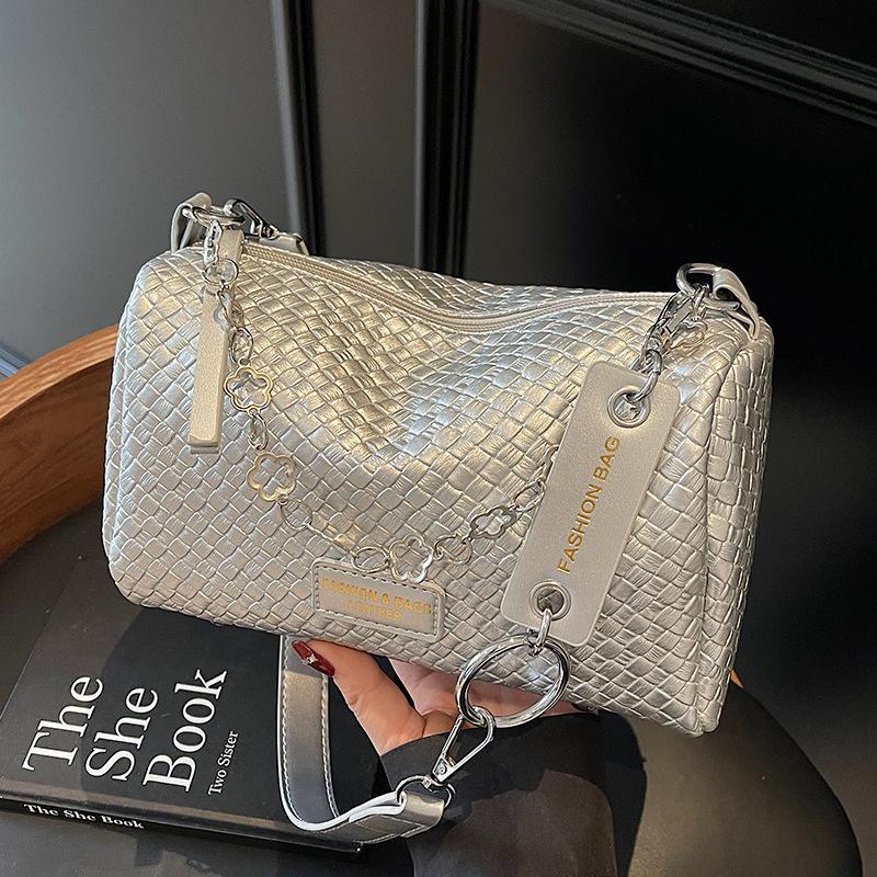 Premium Sense of Foreign Style Woven Pattern Bag Women's Trend Chain Bag 2025 New Fashion Versatile Cylinder Messenger Shoulder Bag