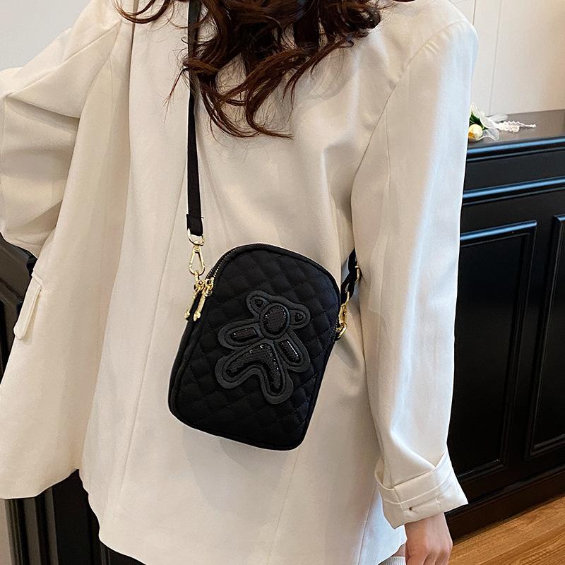 Nylon cloth bag women's summer new fashion shoulder messenger bag high-end sense niche diamond mobile phone bag