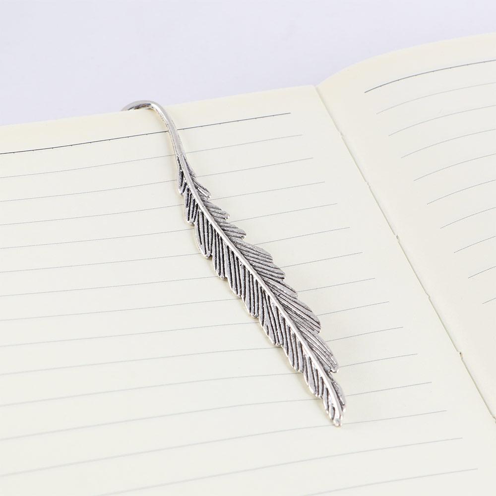 Bookmark Luminous Creative Reading Noctilucent Bookmark 12 Constellation Bookmark Bookmark Pendant