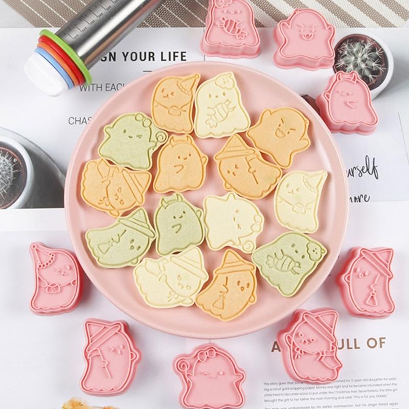 8Pieces Cookie Molds Halloween Biscuit Cutter Ghostly Shape Cookie Molds Baking Tool Suitable for Familys Gatherings