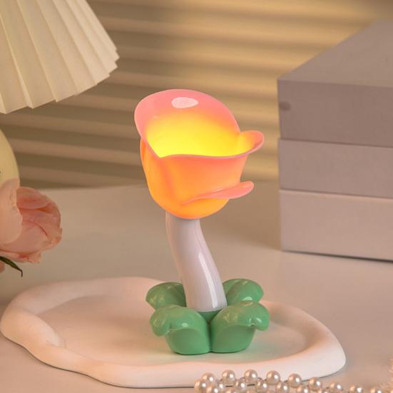 Tulip LED Night Light Creative Floral Bedside Lamp Warm Yellow Glow Bedroom Lamp Battery-Powered Table Lamp