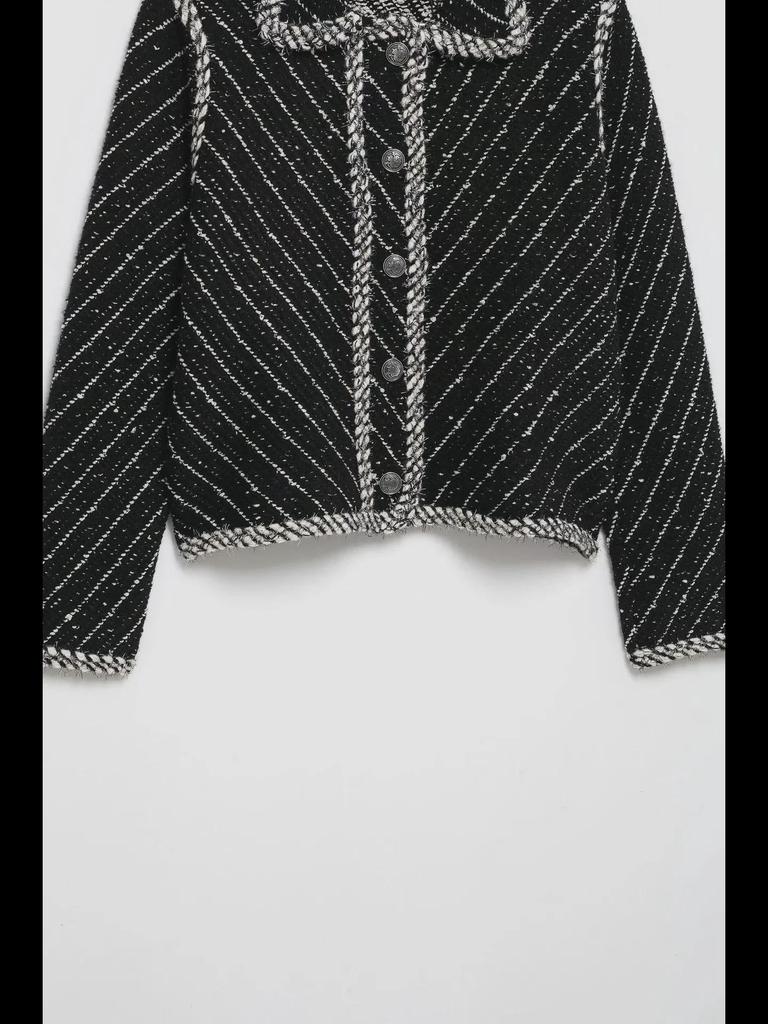 French Style Women's Knitted Suit: Single-Breasted Jacket + Short Skirt