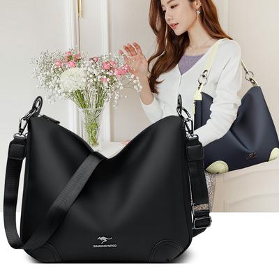 Large Capacity Women's Shoulder Bag Shoulder Strap Chain Armpit Bag Side Zipper Portable Mother Bag Temperament Crossbody Bag