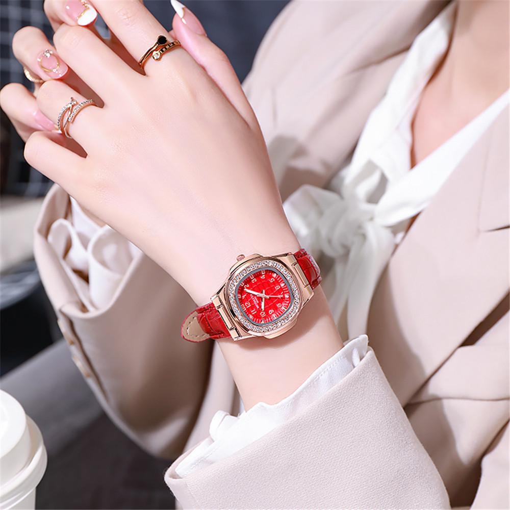 UTHAI W36 New Women's Simple Diamond Ring Lady Quartz Watch Light Luxury Leather Strap Girl College Student Fashion Wristwatch