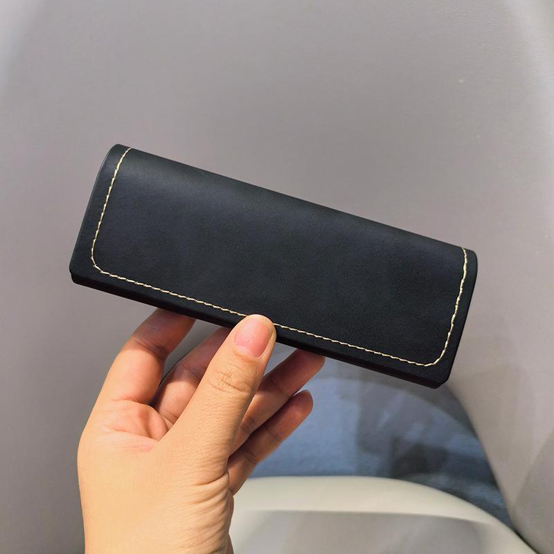 

Simple Retro High-End Portable Eyeglass Case: Durable Anti-Pressure, Anti-Fall Storage for Glasses and Sunglasses чорний
