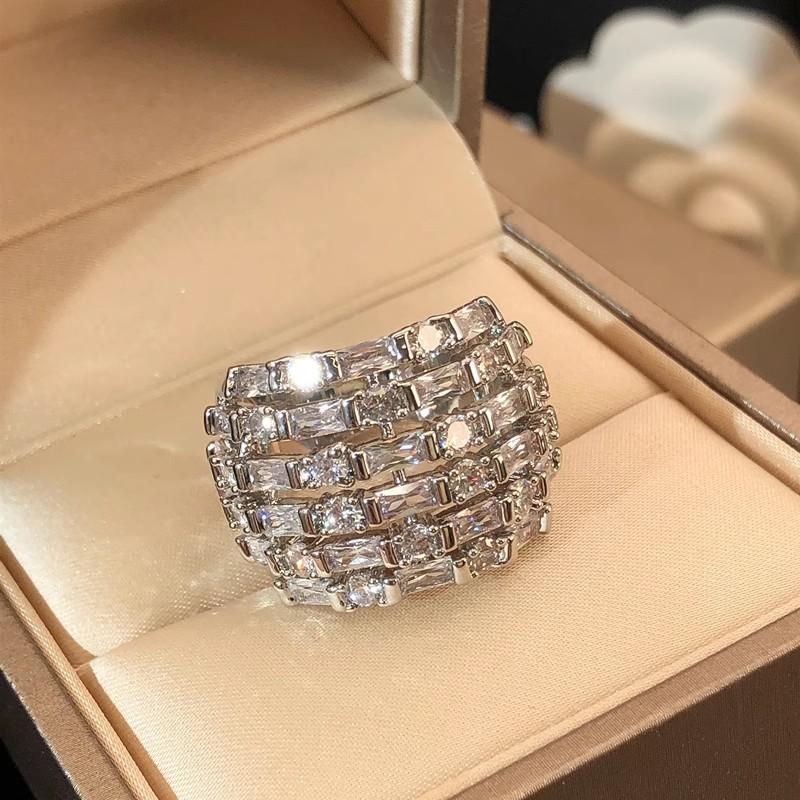Huitan Trendy Luxury Crystal CZ Women Rings Fashion Contracted Design Geometric Rings Wedding Party Statement Drop Ship