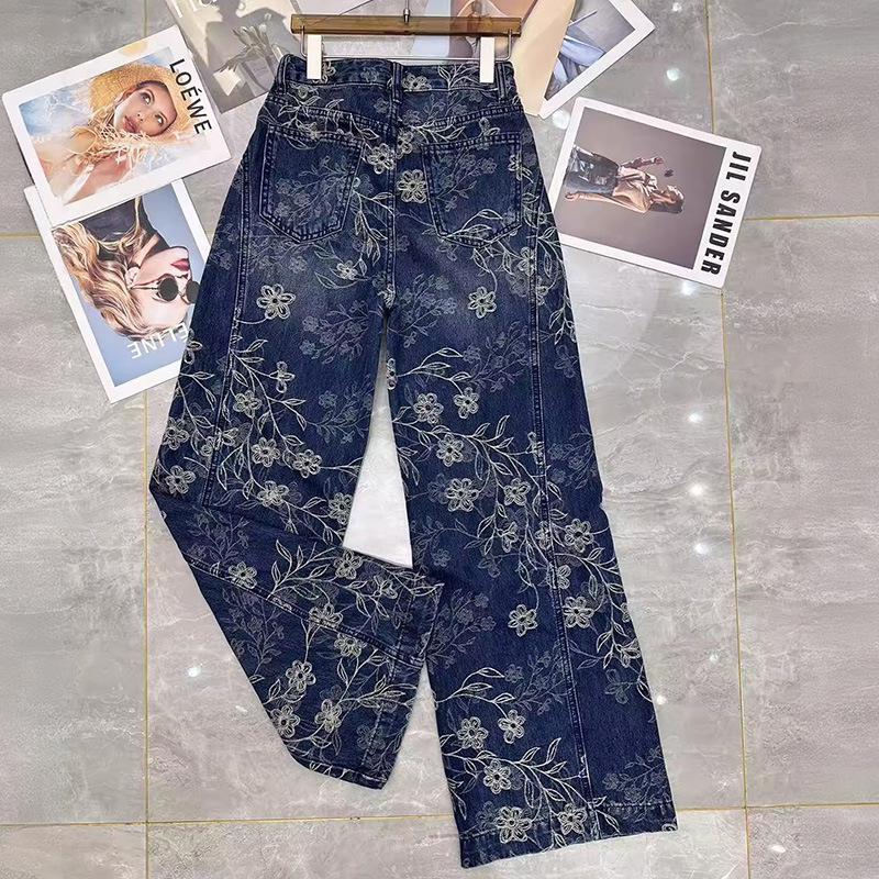 Blue Retro Chic High-Waisted Embroidered Straight-Leg Jeans - Winter 2026 Velvet Plus Niche Fashion