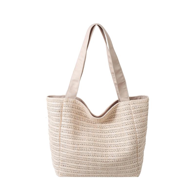 Large Capacity Straw Bag Women's Seaside Vacation Tote Bag for Commuting Shoulder Tote Bag