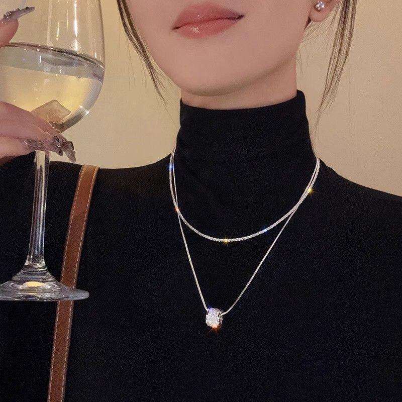 Elegant Pearl Necklace: Trendy, High-End Titanium Steel Clavicle Chain for Women
