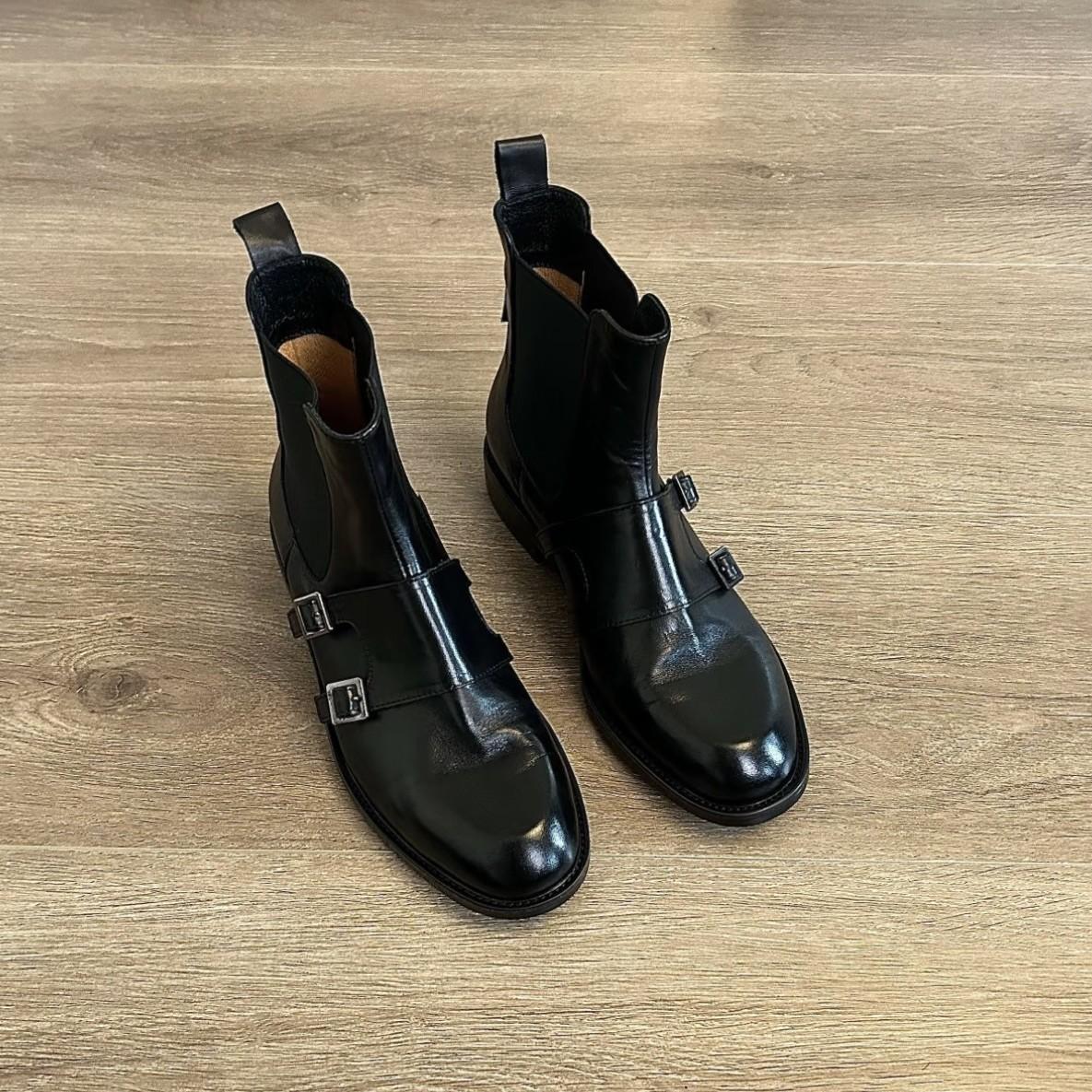 

Spot retro French 2025 autumn and winter new British style Chelsea boots thick heel black retro short boots women 39