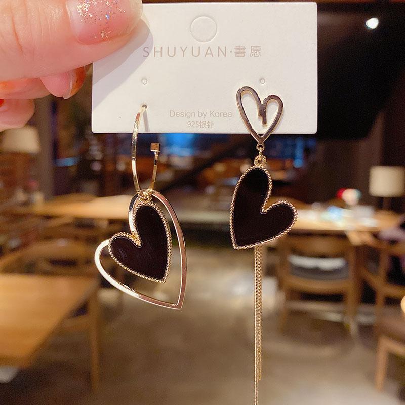 New Asymmetrical Love Heart Tassel Drop Earrings for Women Temperament Black Long Dangle Earring Party Daily Wear Jewelry Gift