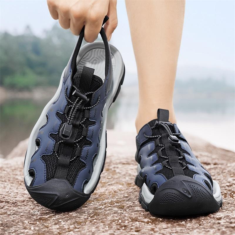 Summer New Baotou Anti Collision Men's Sandals Beach Sandals Male Summer Shoes Lightweight Outdoor Casual Ventilate Shoes