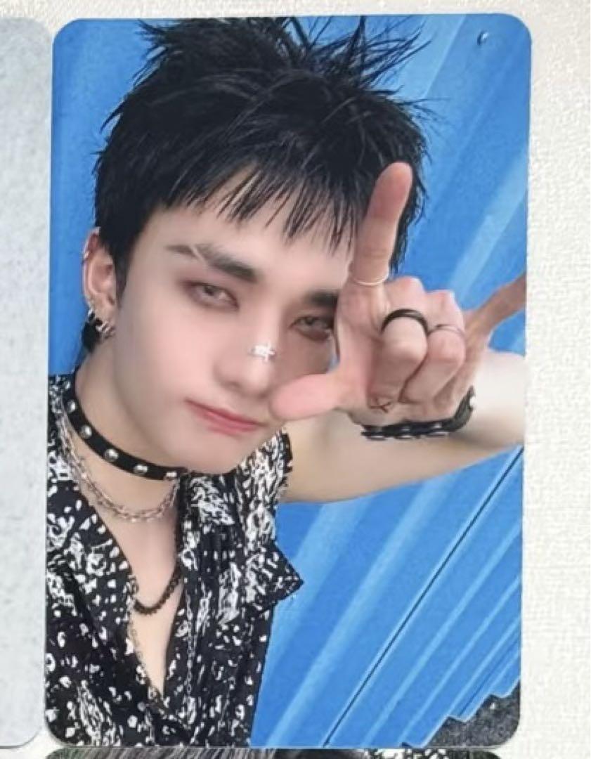 

[USED] straykids Hyunjin KARMA starriver limited edition trading card