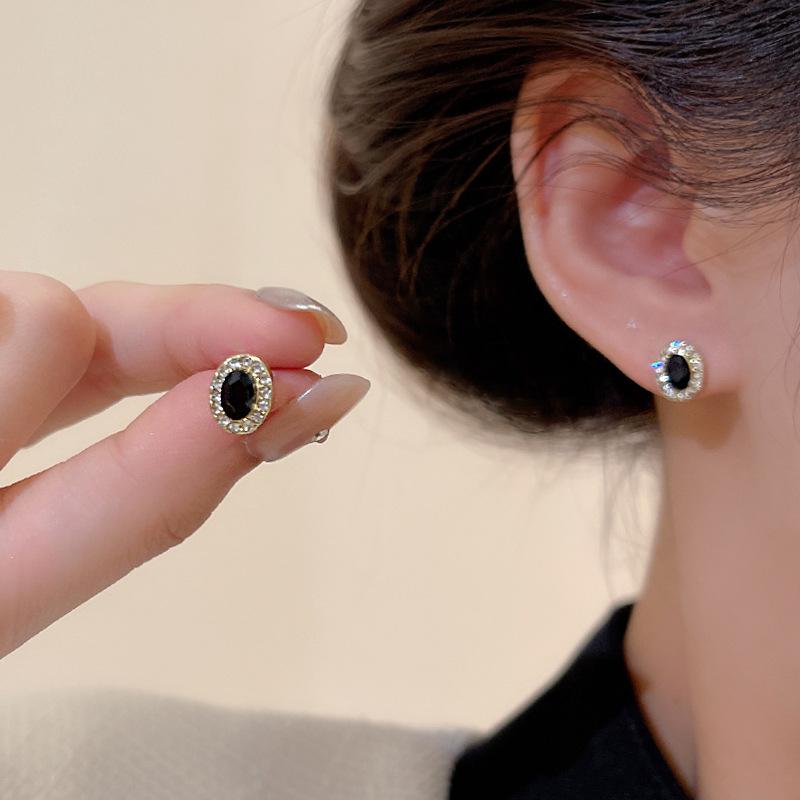 S925 Silver Needle Black Zircon Geometric Earrings - Light Luxury, Versatile Style for Women