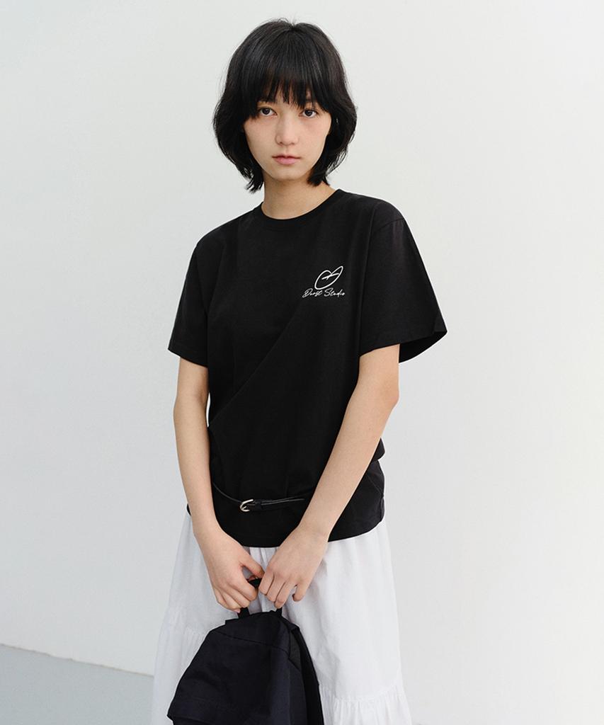 Deonseuteu Unisex Heart D Logo T-Shirt_Udts6B140_Black