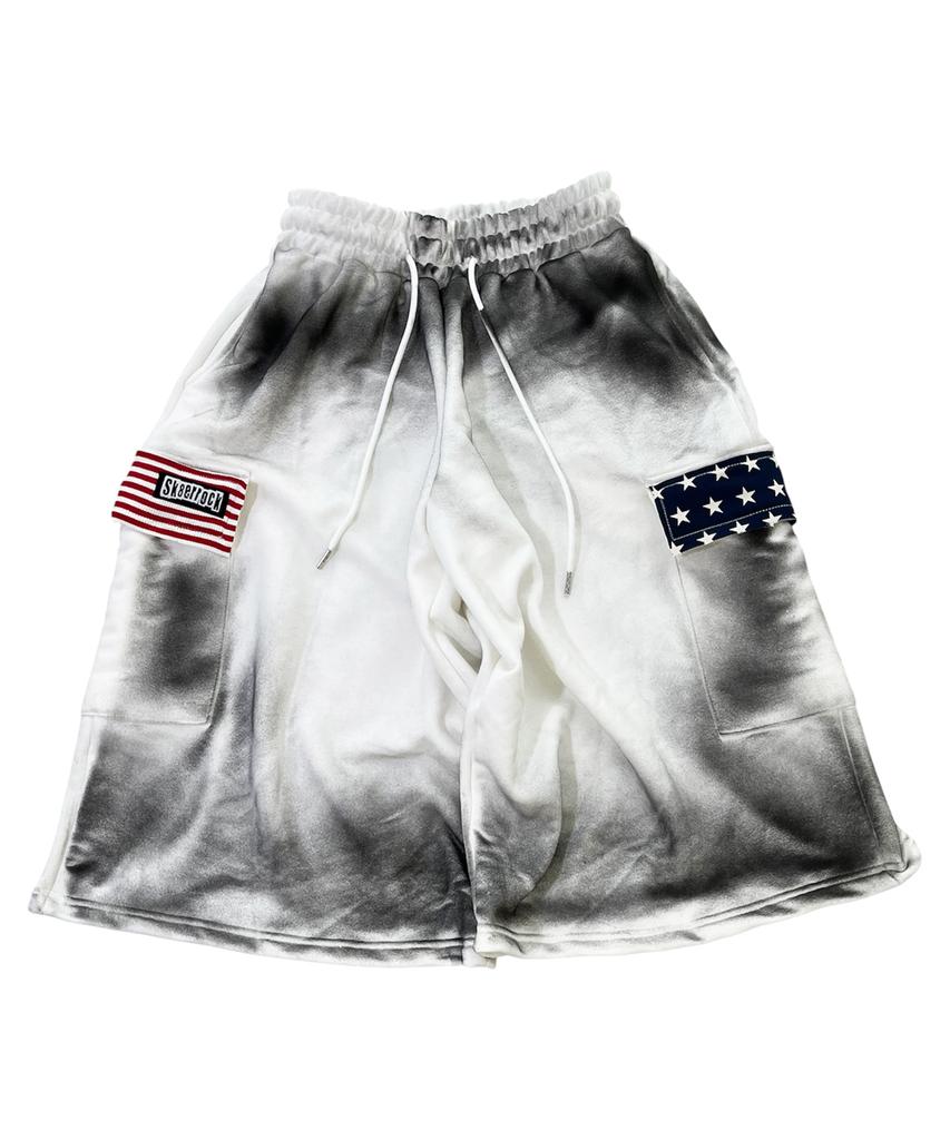 SK8ER ROCK Flag Raid Painting Cargo Bermuda Shorts ((Off White))