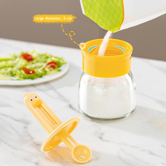 Seasoning Jar Glass Spice Dispenser Quantitative Countertop Kitchen Canister Sugar Bowl Condiment Bottle with Telescopic Spoon