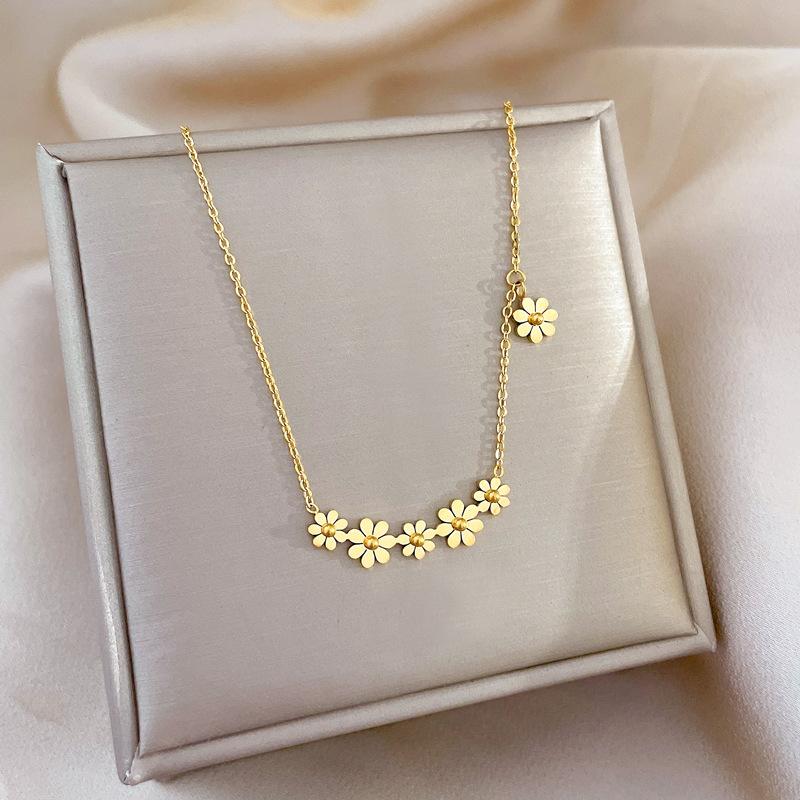 6 Flowers Minimalist Wind Stove Real Gold Necklace Female Collarbone Chain With Jewelry