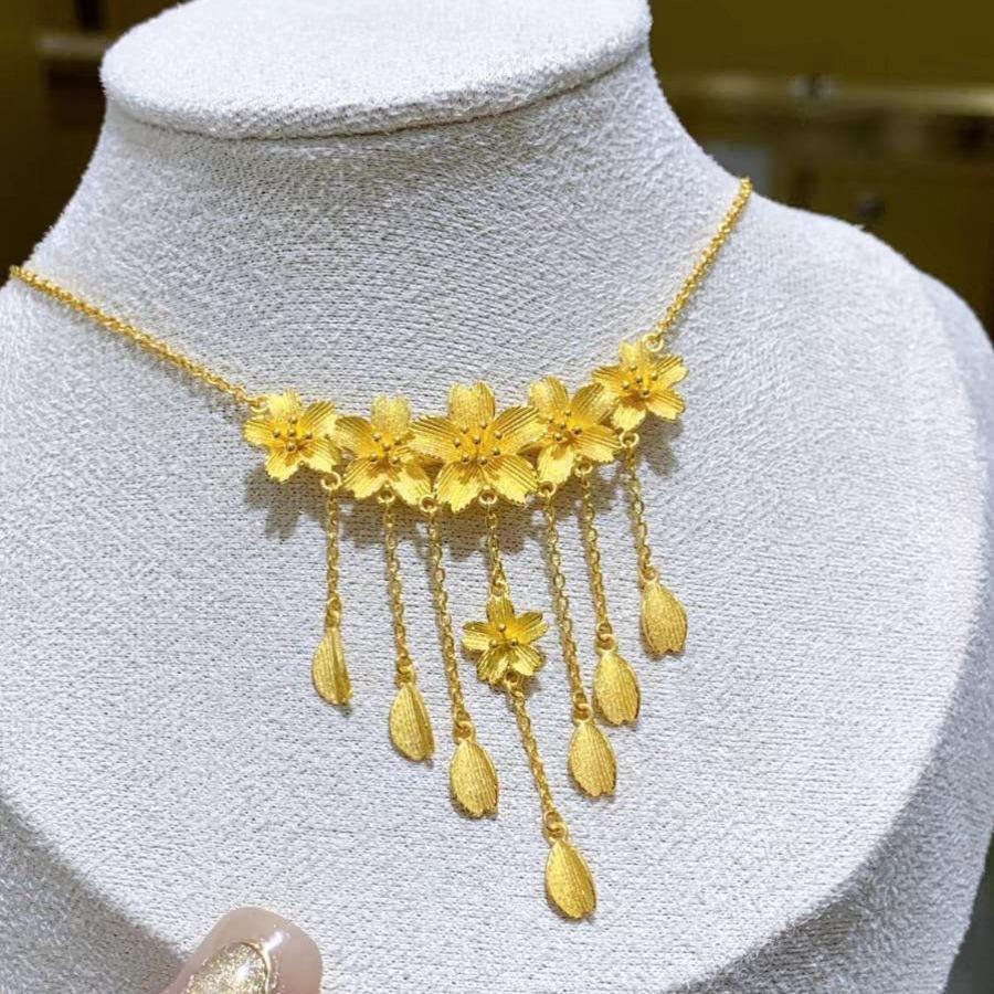 Golden Floral Tassel Clavicle Necklace - Women's Elegant Chain Set