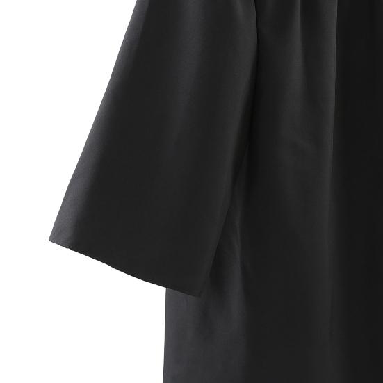 Unisex Matte Graduation Cap And Gown Set with 2026 Year Tassel Charm for Middle School High School College Graduates