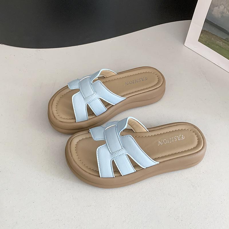 Lightweight outer wear 2025 women's fashion thick-bottomed cool slippers one-word drag new summer non-slip soft bottom with skirt