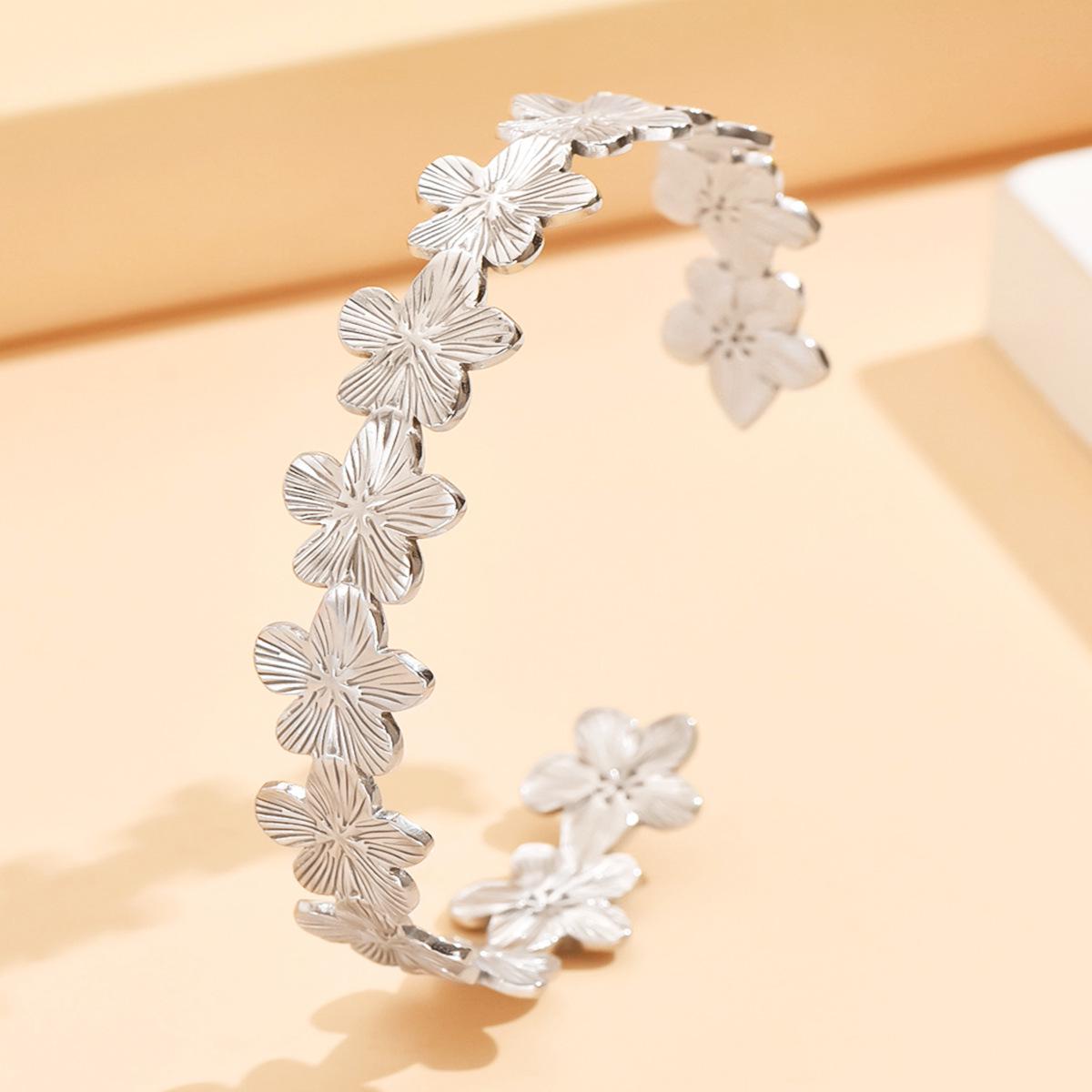 18K Gold Cherry Blossom C-Shaped Stainless Steel Bangle for Women серебряный