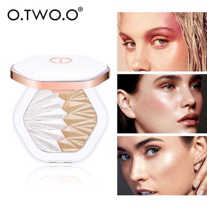 white highlighter for face