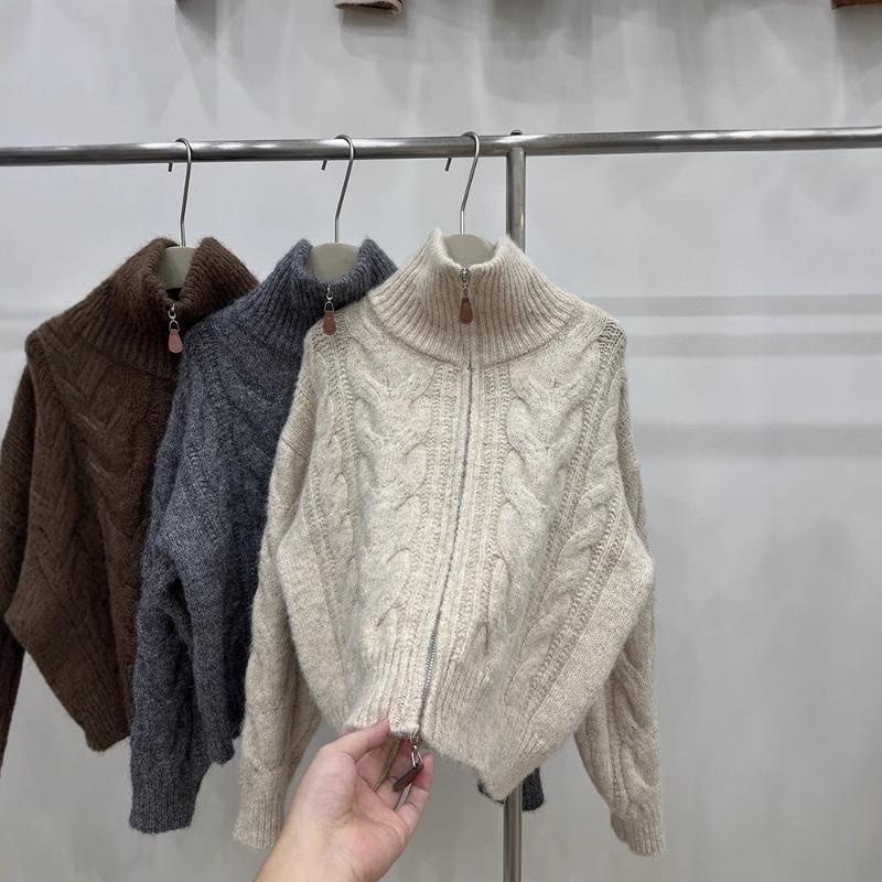Stand-up collar zipper sweater cardigan women's autumn and winter new loose soft waxy twist Maillard short knitted jacket