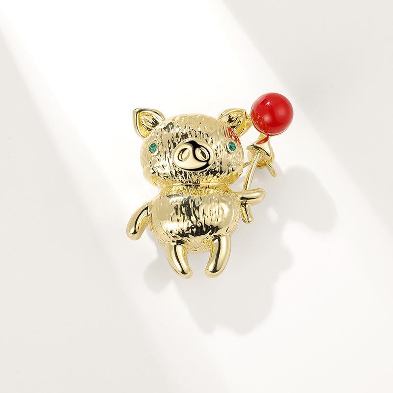 Bo Xin Yun Versatile Pig Brooch Lapel Pin - Anti-exposure Corsage for Clothing